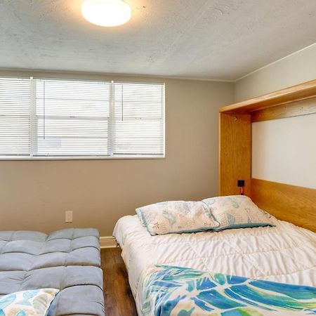 Pet-Friendly Gulfport Home Less Than 2 Mi To Beach St. Petersburg Ngoại thất bức ảnh